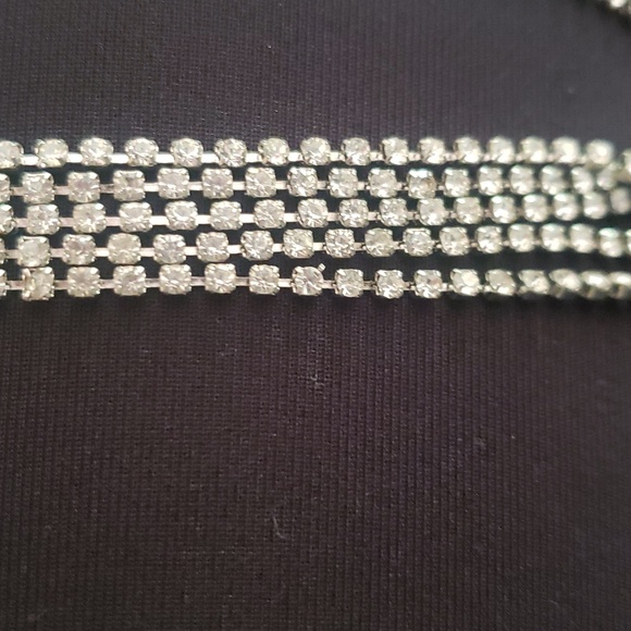 Gorgeous luxurious Crystal Rhinestone pierced earrings, dangle - Picture 3 of 4